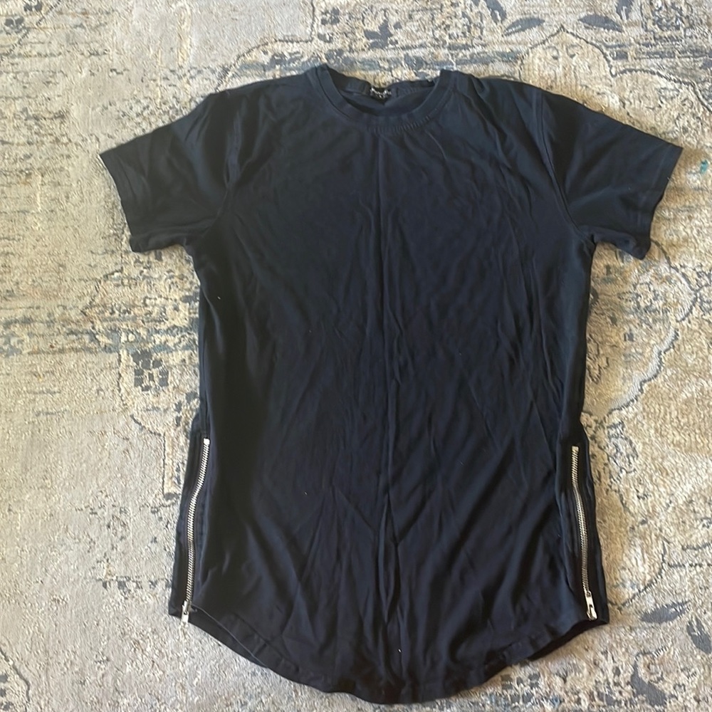 Mens Urban Crews black t-shirt zipper sides size M